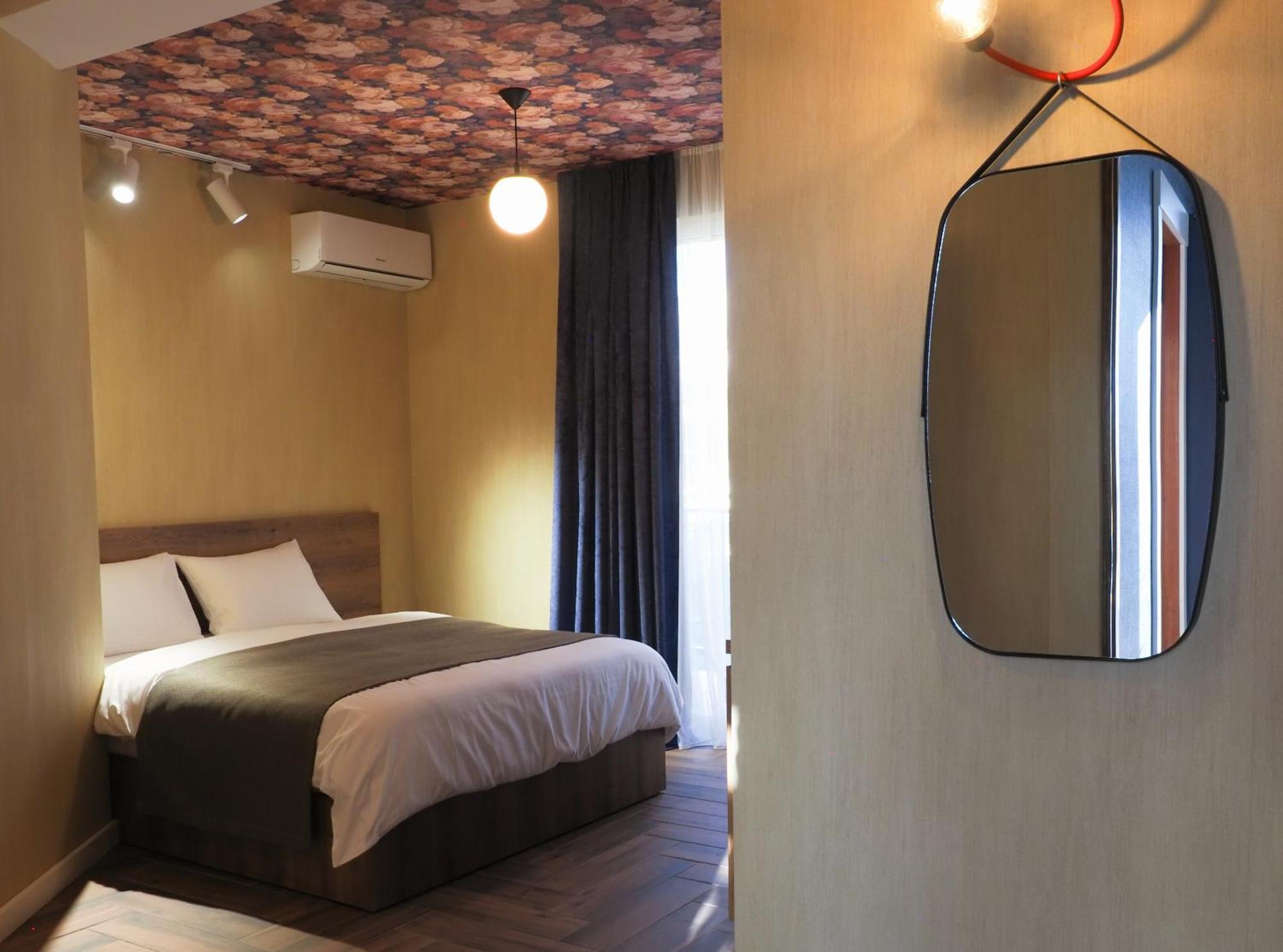Hotel Hills In Old Tbilisi Buitenkant foto