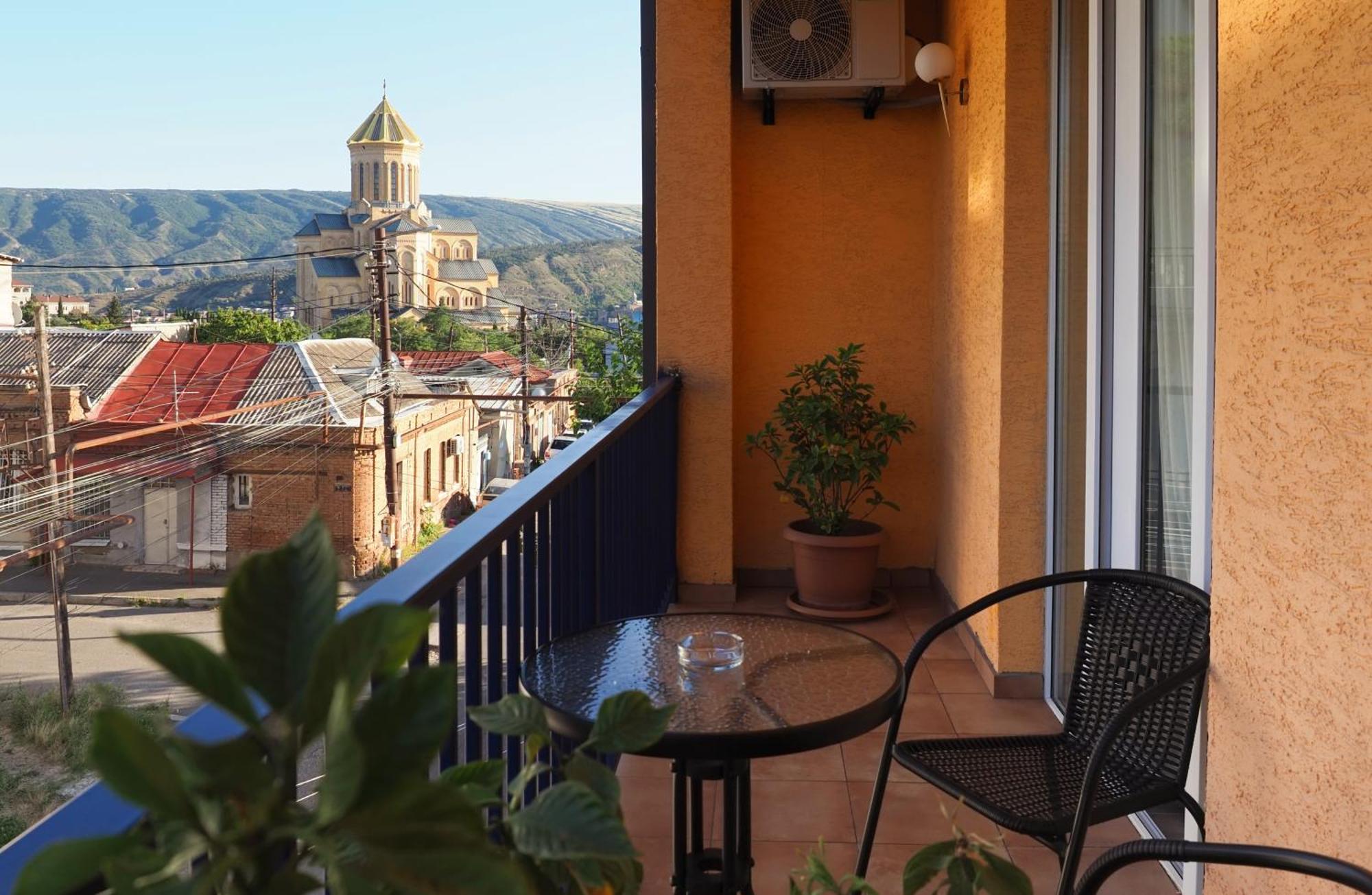 Hotel Hills In Old Tbilisi Buitenkant foto